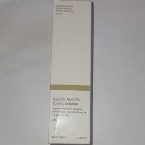 White Skincare Toner for a Radiant Complexion